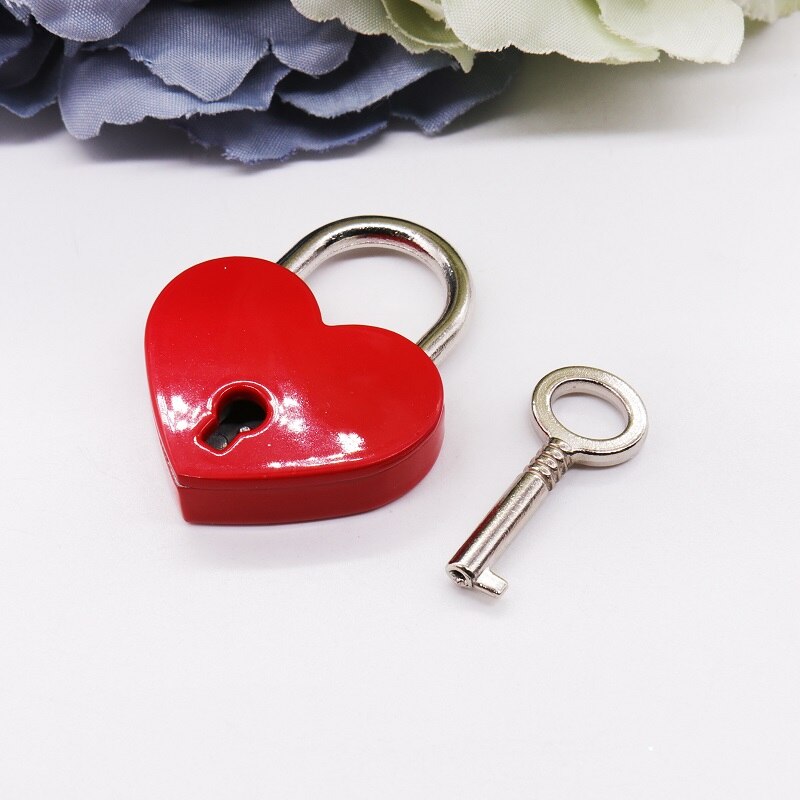 Mini serrure en forme de cœur avec clé, accessoires de jeu de mariage, joli pour les invités, magnifique verrou à souhaits, fournitures de bricolage: red