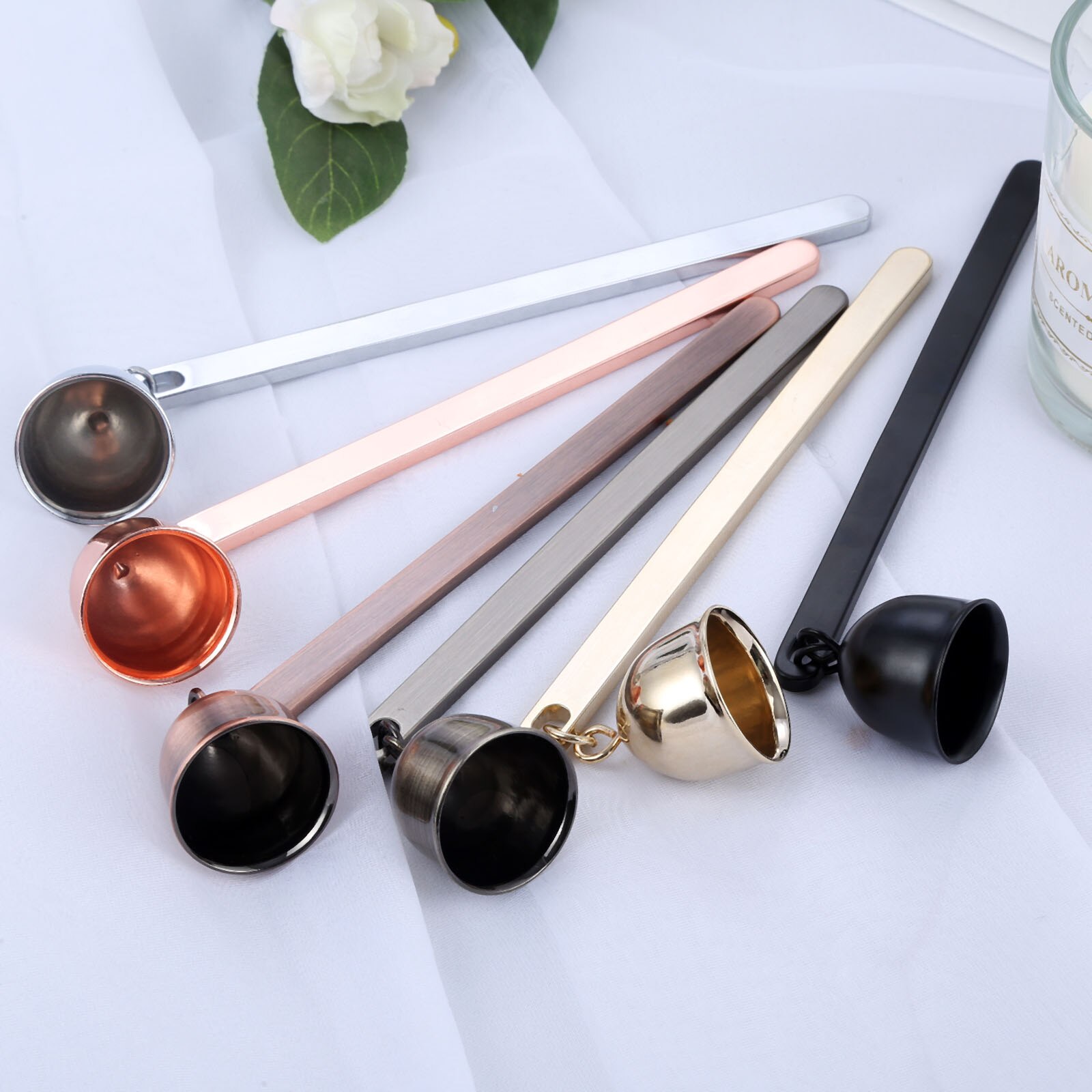 1pc rostfritt stål oljelampa kutter lock ljus veke trimmer släckt eld klocka form ljus snuffers ljus tillbehör 20*3cm