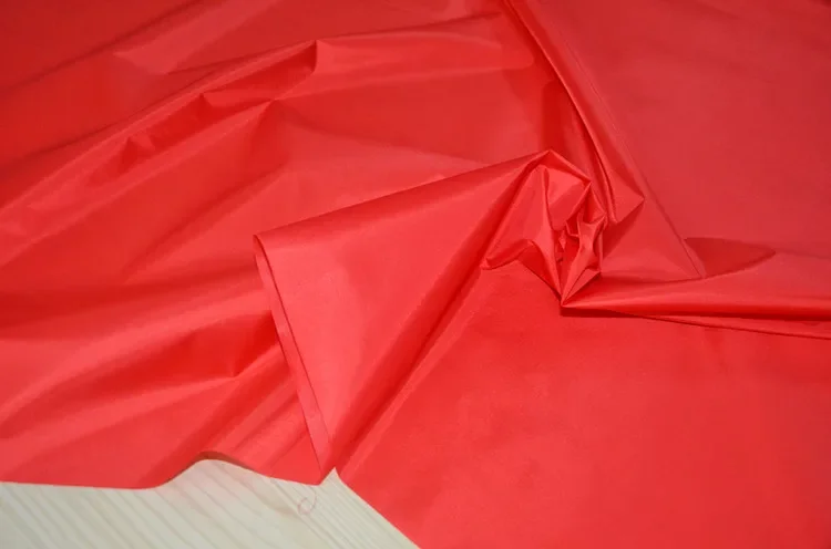 190t Polyester Taff Pu Beschichtung leichte wasserdichte Regenschirm Zelt Stoff Wind dicht und staub dicht Stoff Drachen Farbe Flagge Stoff: verrotten