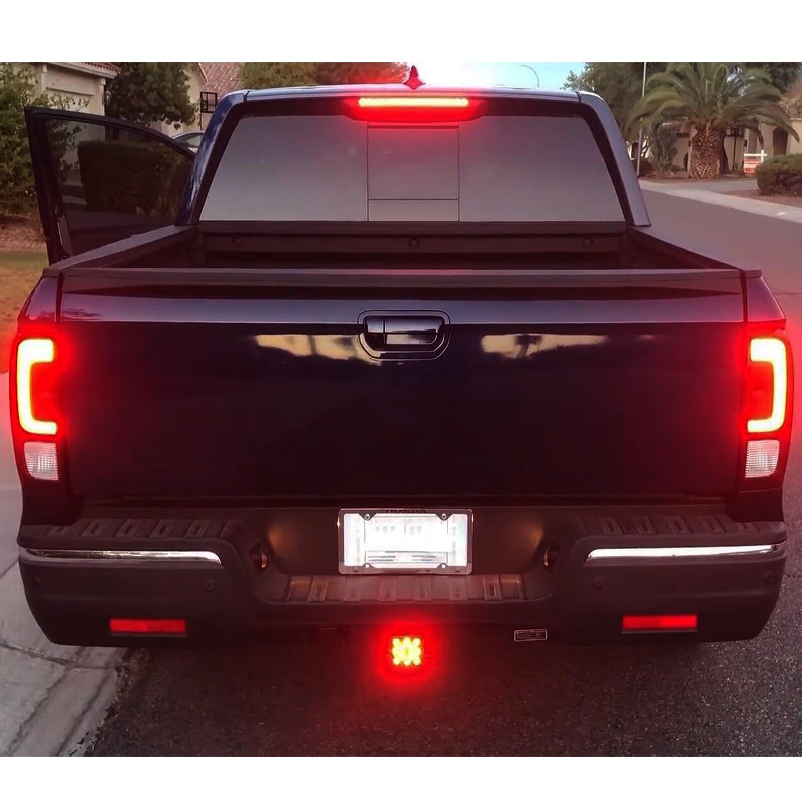 2'' Trailer Truck Hitch Towing Receiver Cover Smoked Lens 12V LED Car Brake Light Tow Stop Tail Light Trailer Parts