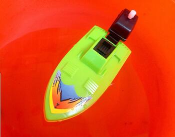 Zomer water speelgoed wind-up speelgoed windup water snelheid boot
