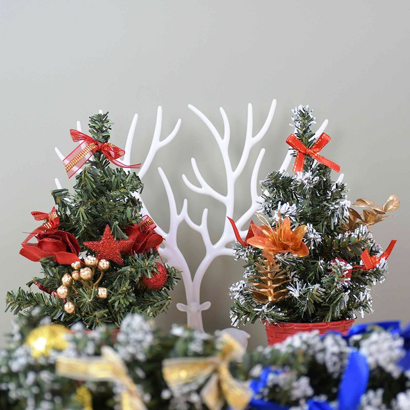 1 pièces Mini arbres de noël artificiels ornements petit pin placé dans la décoration de bureau décoration de noël décor à la maison