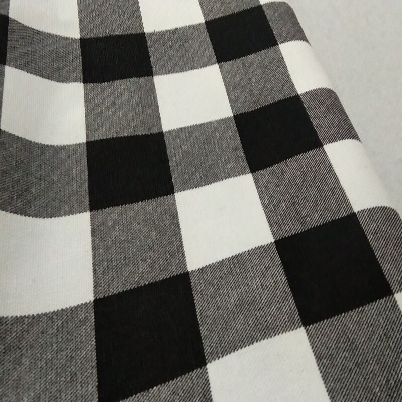 Tela de algodón 100% viaPhil para decoración del hogar, tejido grueso, negro, blanco y gris, con estampado de cuadros grandes mezclados, retales de animales