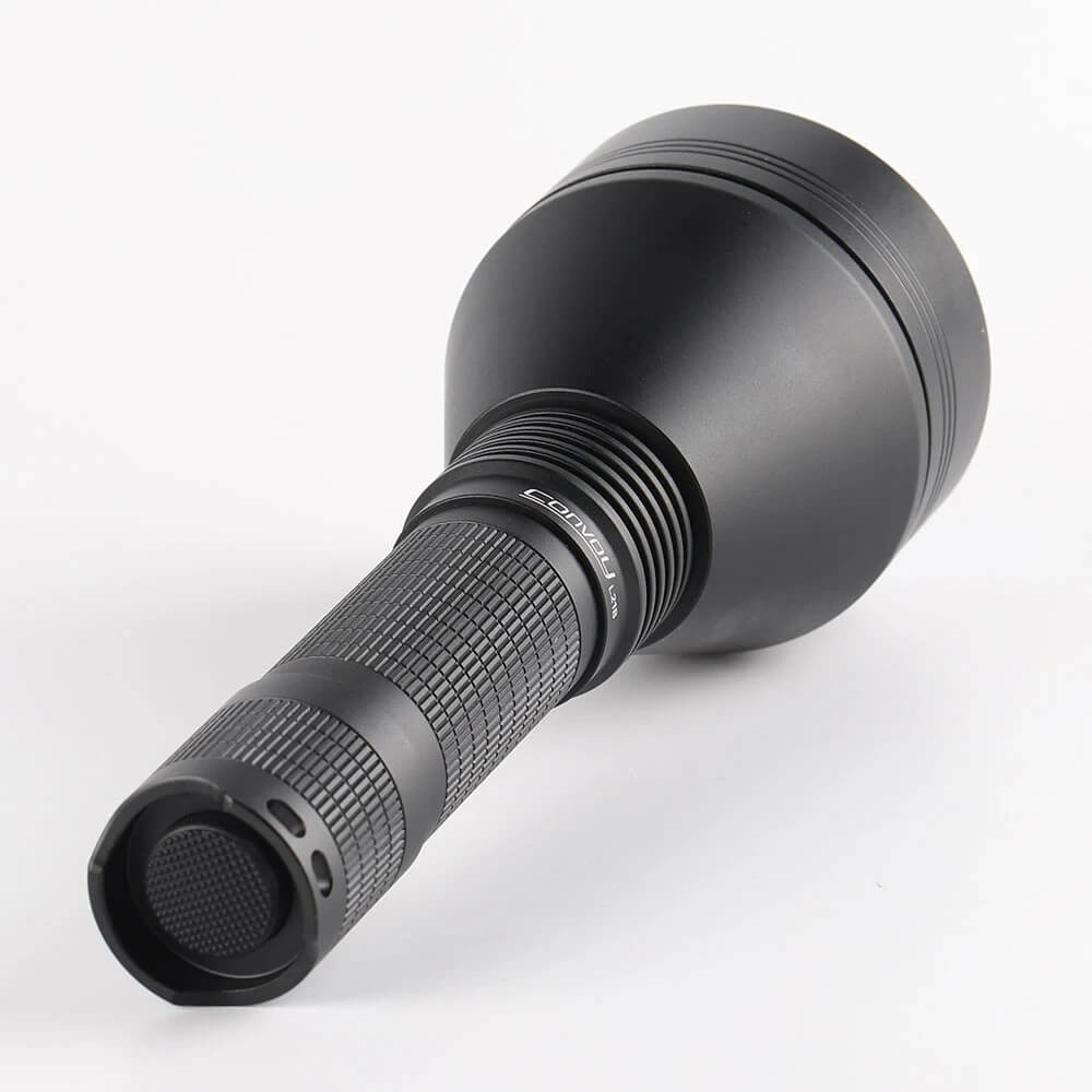 Convoy L21B SFT40 Long Range flashlight