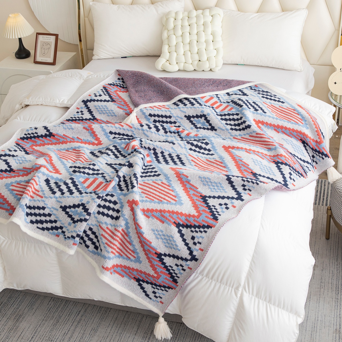 Kleurrijke geometrische gebreide deken met kwastjes voor verschillende toepassingen, stijlvolle gebreide deken: perfect voor stoel, bed en reizen