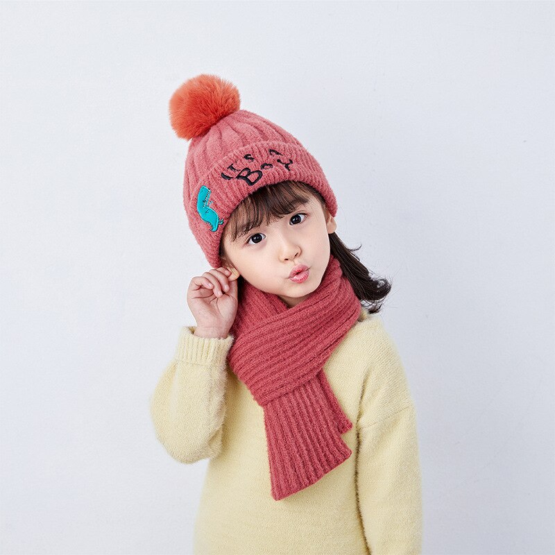 Doitbest conjunto de gorro infantil de 2 a 7 anos, conjunto com letras e cachecol, 2 peças, para meninos e meninas, gorro de inverno: Vermelho