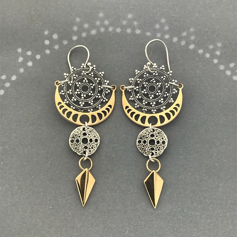 Newest Stars Moon Earrings for Women Boho Jewelry Vintage Two Tone Metal Geometric Hollow Dangle Earing Accessories