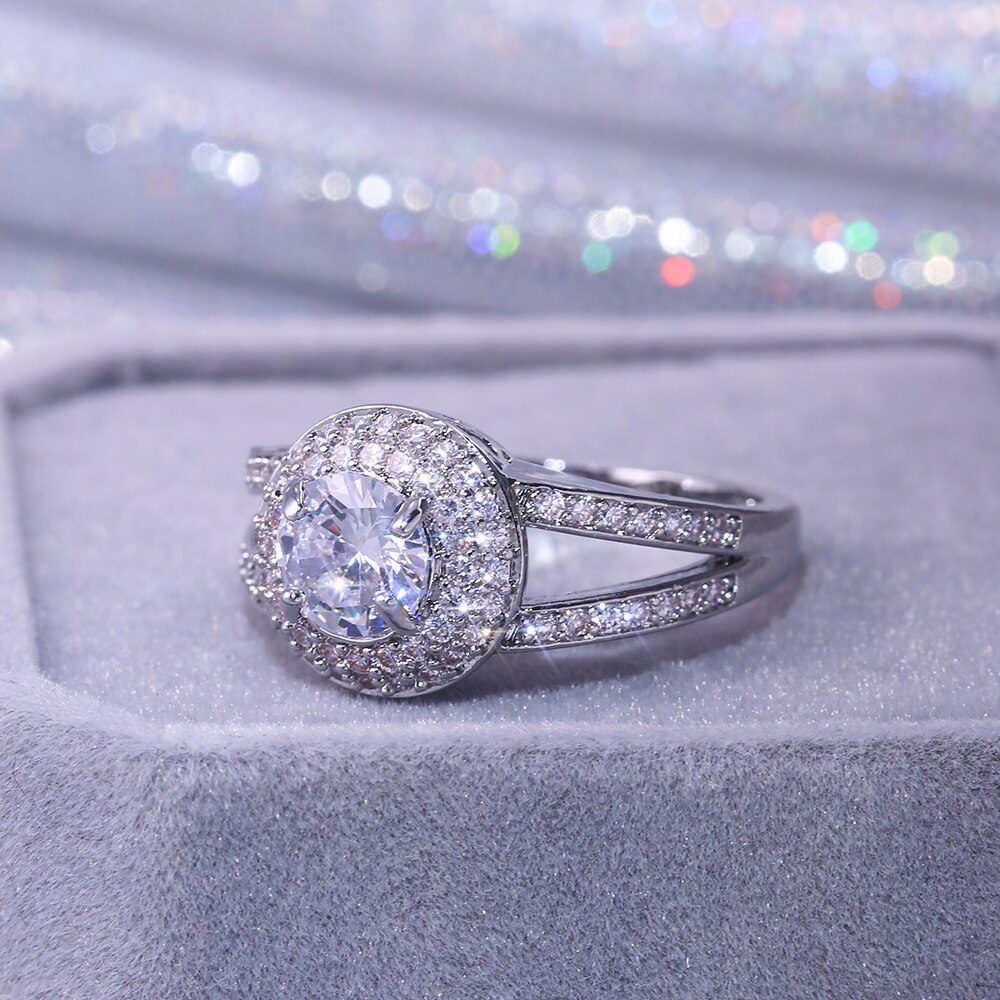 Huitan Dazzling AAA CZ Hochzeit Ring Damen Traum Sinnvolle Engagement Ring Mit Mikro Gepflastert Braut Ring Trendy Schmuck Gadget