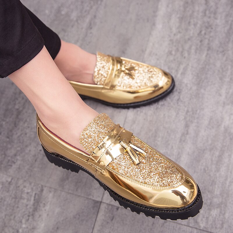 Quaoar herresko, bryllup brudgommens sko, lak glitter diamant stykke skinnende personlighed spidse guldsko