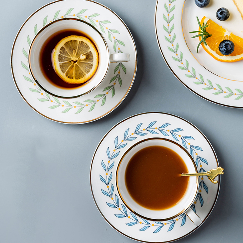 Kinglang leaf rim mugg afternoon tea set europeiskt litet lyxigt keramisk kopp fat set hushålls kaffemugg med fat