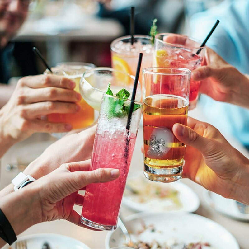 1pcs 3D Skull Flexible Silicone Ice Cube Mold Tray Makes Four Giant Skulls Round Ice Cube Maker Black