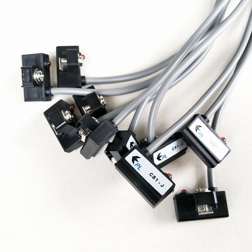 2pcs/lot CS1-J Pneumatic Cylinder Magnetic Sensor Reed Switch ,DC AC 5V - 240V