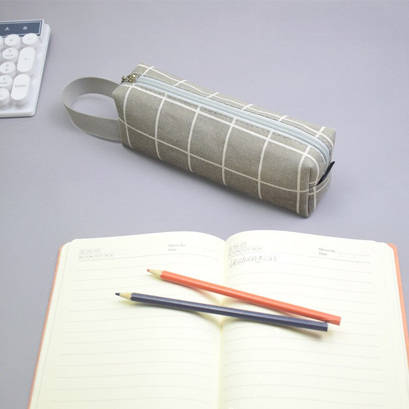 Grote Capaciteit Etui Zwart En Wit Plaid Canvas Etui Student Draagbare Etui Briefpapier Zak Briefpapier Doos: Light Grey