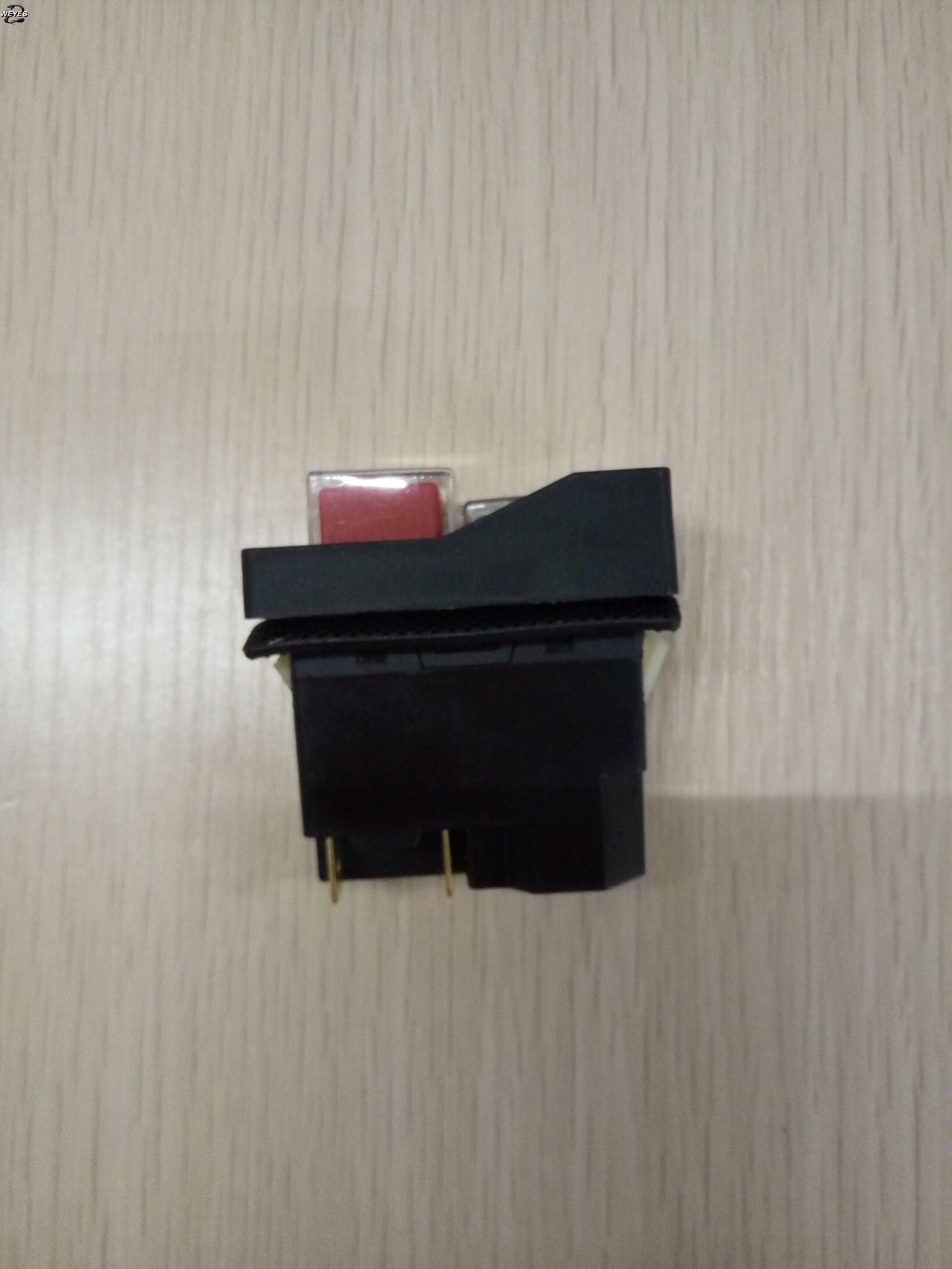 24VDC 100A Elektrische magnetische Starter Schütze Solenoid Relais
