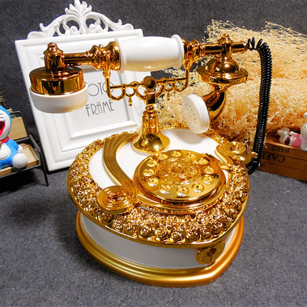 Retro Heart Shaped Telephone Model Music Box Birthday Home Ornament Decoration Antique Carved Wooden Hand Crank Music Box