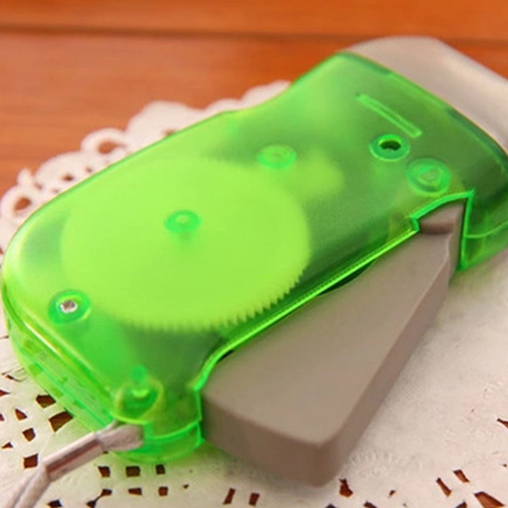 Hand Crank Traveling Torch Light Battery-Free Camping Lights 3 LEDs Hand Pressing Flashlight Manual Generator Flashlight