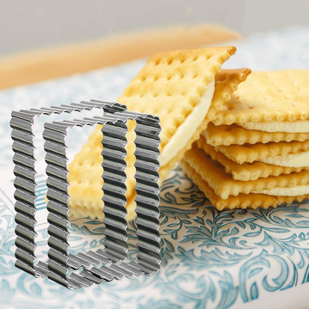 1PCS DIY Frame Wreath Cookie Cutter Steel Fluted Rectangle Shortbread Cookie And Biscuit Cutters Cake Mold