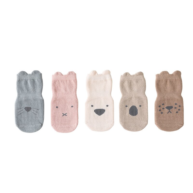 Nuovi calzini da pavimento per bambini autunno inverno calzini da bambino in cotone pettinato con animali da cartone animato rosa calzini per bambini antiscivolo per 0-5 anni