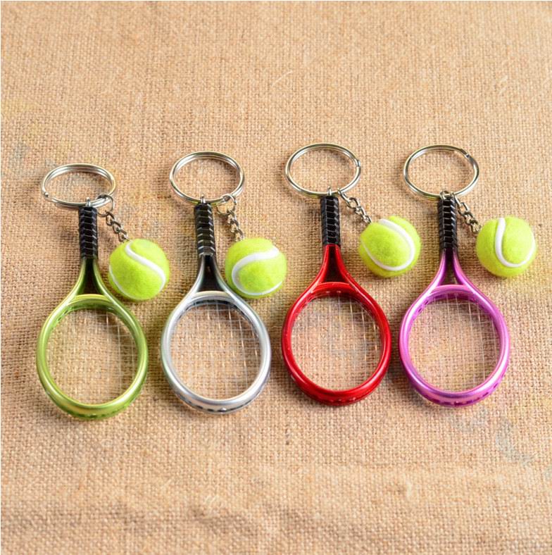 Bolsa de tenis colgante de plástico mini tenis raqueta llavero pequeños adornos deporte llavero de ventilador llavero de recuerdos: Tennis racket