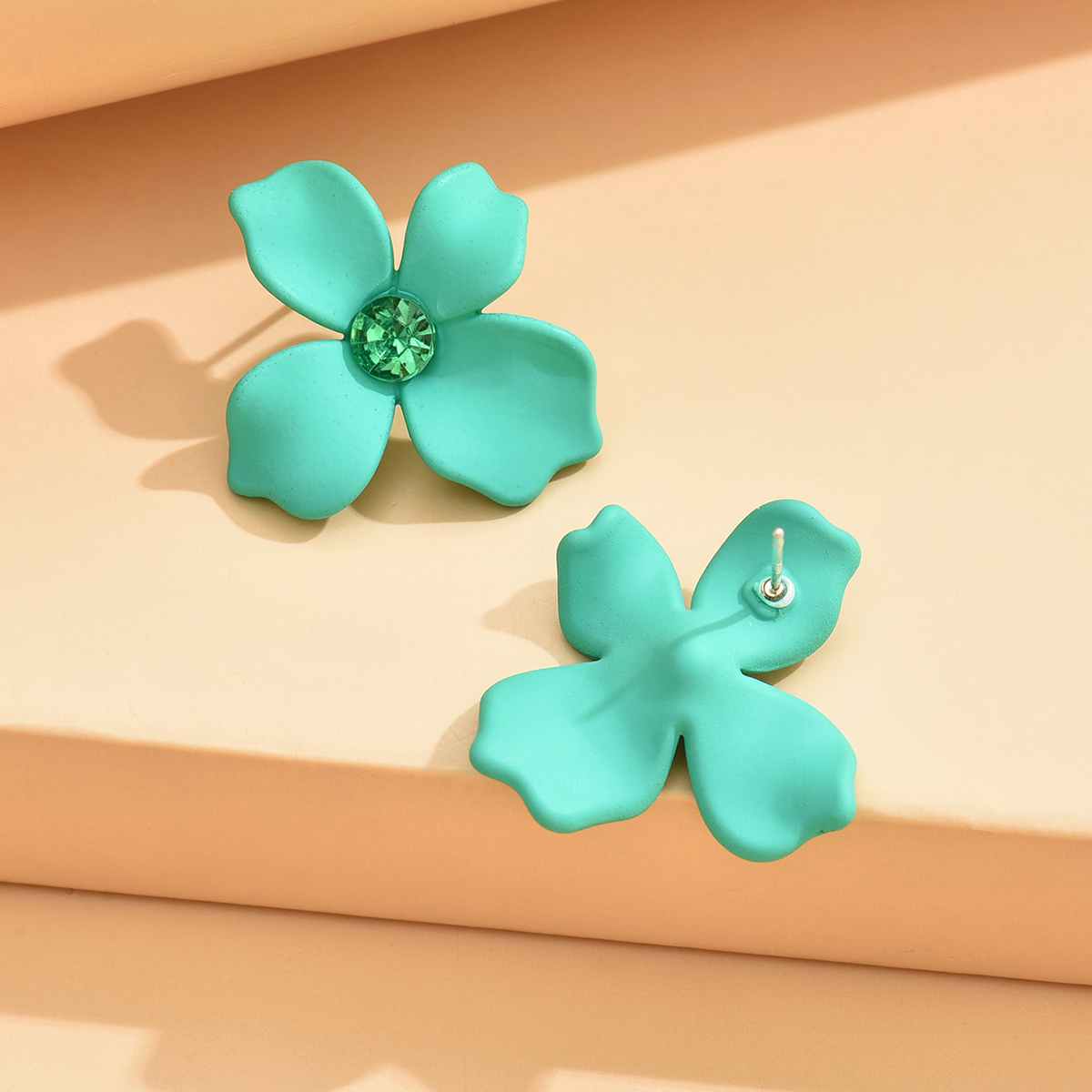 Pendientes coreanos rosas con forma de flor pequeña para mujer, aretes llamativos frescos y dulces, joyería de 2023