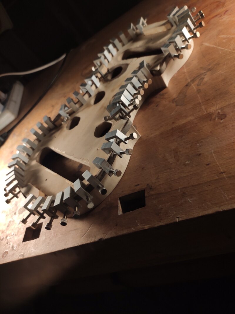 Clips de revestimiento para violín, abrazaderas laterales, material de aleación de aluminio, herramientas para hacer violín, 50 Uds.