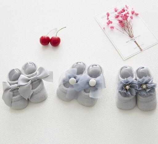 Kanten stijl prinses strik baby katoenen sokken uitgehold poreuze onzichtbare sokken kinderen snoepkleurige zomer vloer sokken antislip: Grijs / 1 to 2 jaar