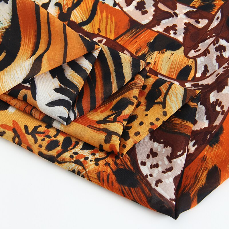 100 x 145cm ukers tiger/sebra/slange/leopard chiffonstoff til kvinne sommerkjole bluse tissu tela хлопок материал diy