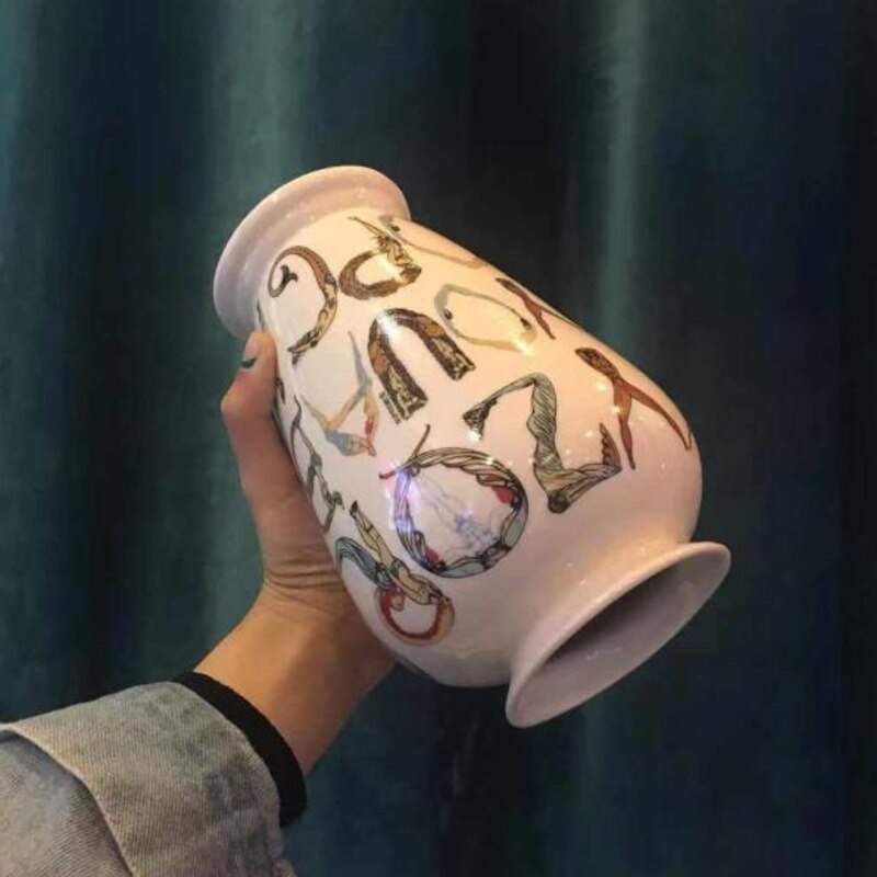 Ins super kul vase 18ss alfabet vase banneord vase keramisk blomsterpotte kunstnerisk samling ornamenter hjemmedekorasjon