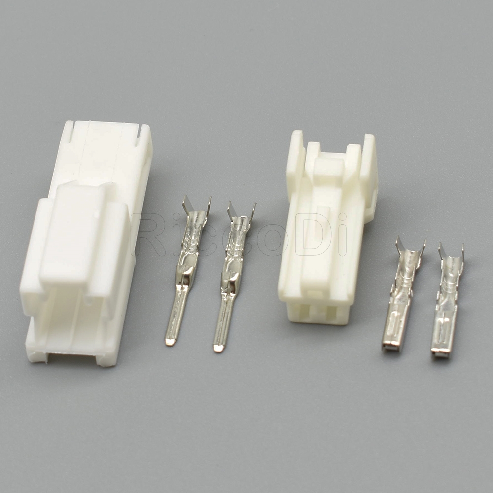 2 Pin 7123-8326 Electrical Plug Wiring Harness Connector Light Socket For Car AC Assembly