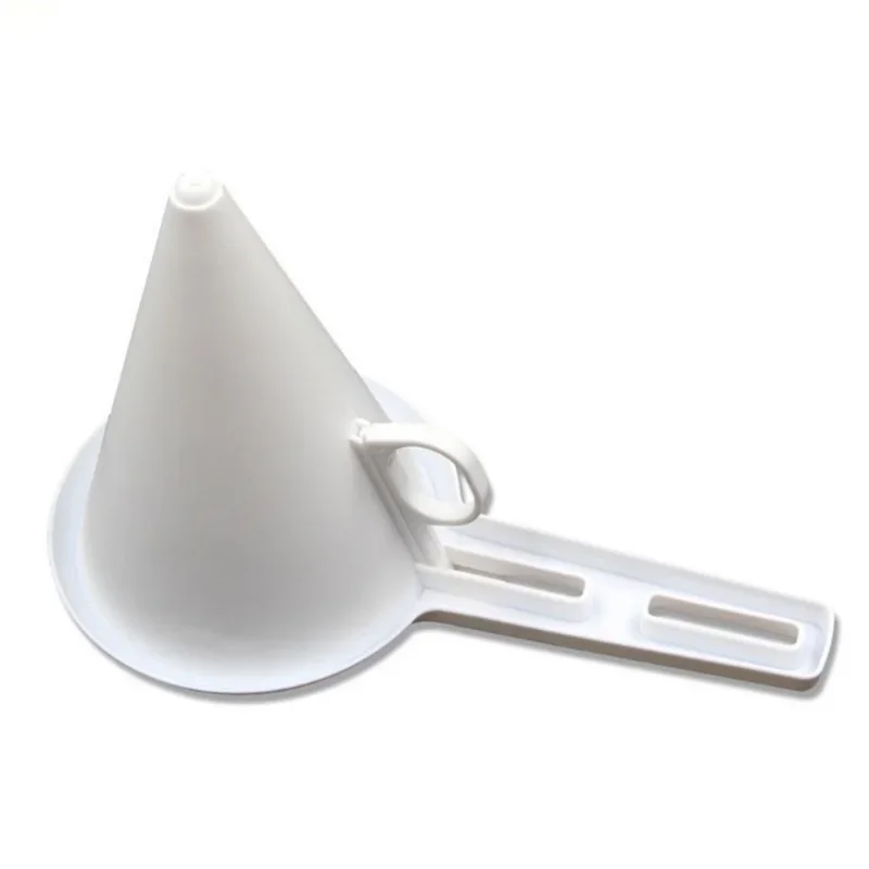 batter separator, cake baking tool, chocolate dispenser, cup, funnel, Handheld cake dispenser