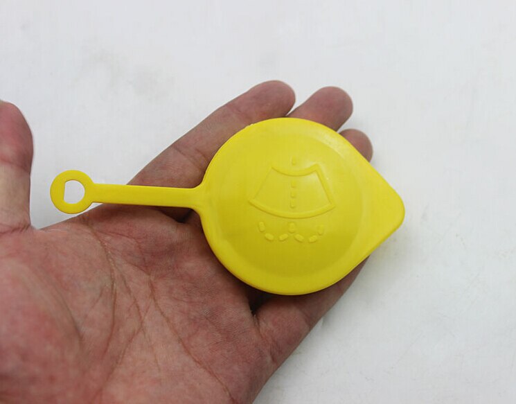 For Ford Mondeo Water Bottle Cover / Wiper Bottle Cover / Wiper Cleaning Bottle Cap / Glass Bottle Cap 1S71 17632BA
