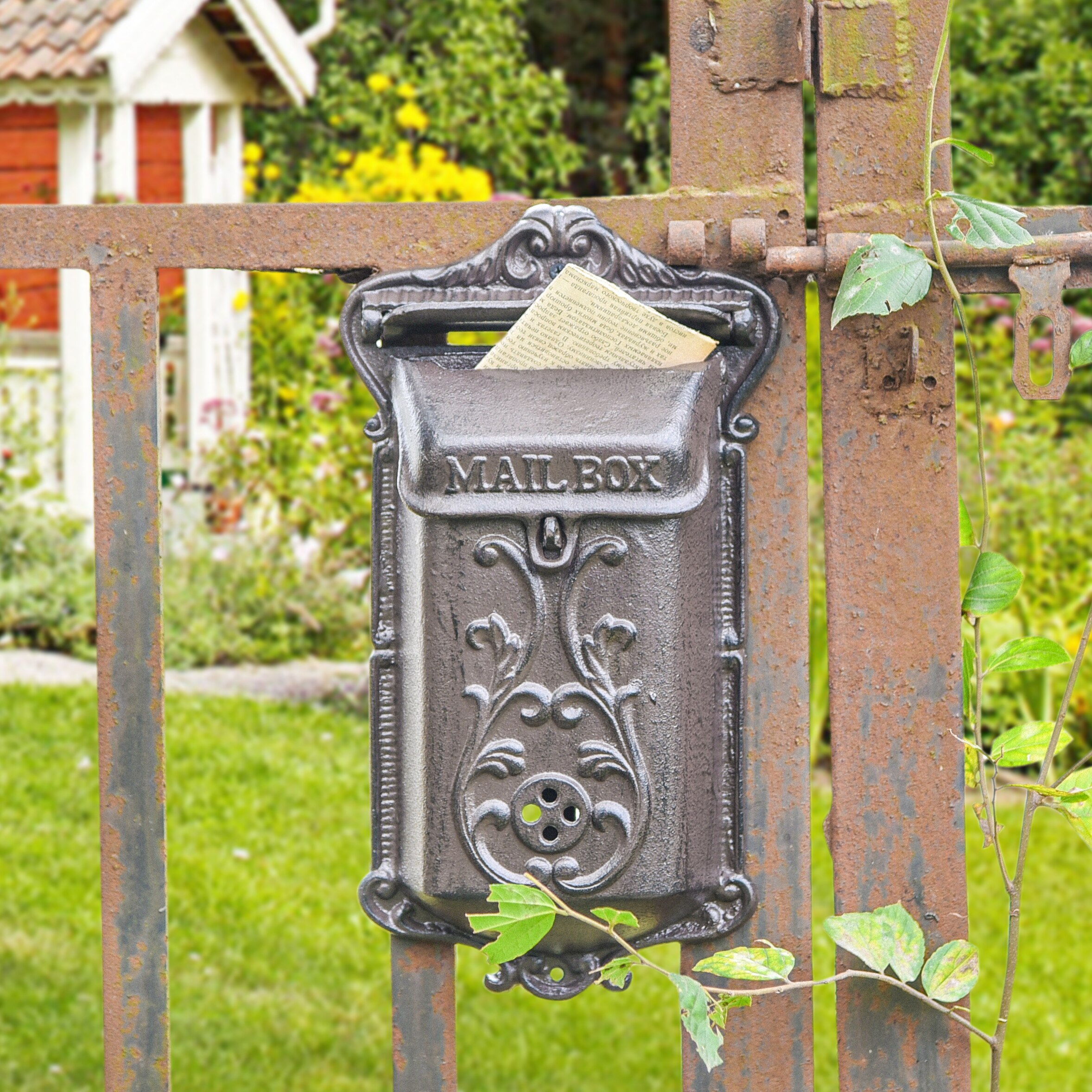 Sungmor-buzones de hierro fundido de alta resistencia para pared, caja de hierro con letras decorativas Vintage, caja de correos colgante con cerradura para casa de campo