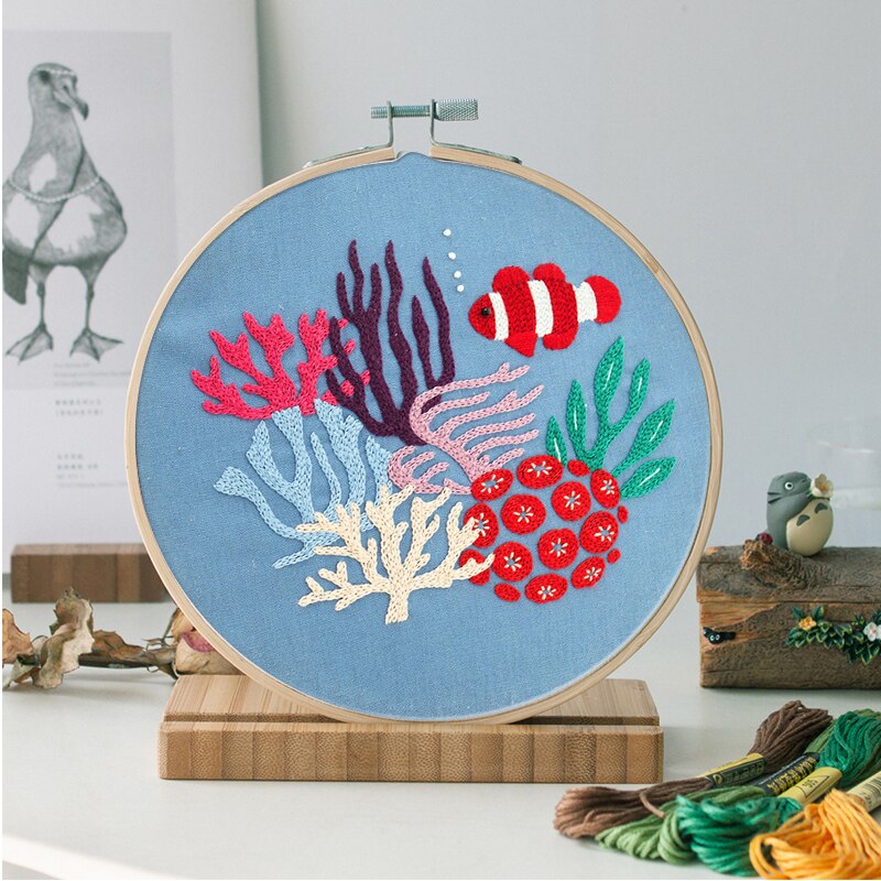 Paquete de materiales de bordado DIY, Kits de bordado con patrones de dibujos animados en 3D de peces, bastidor para bordar, suministros de costura de punto de cruz