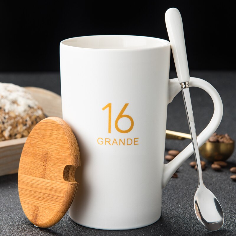 420/580ml keramiska muggar bokstavsnummer mönster muggar med sked lock svart och guld mjölk kaffekopp drinkware: 16