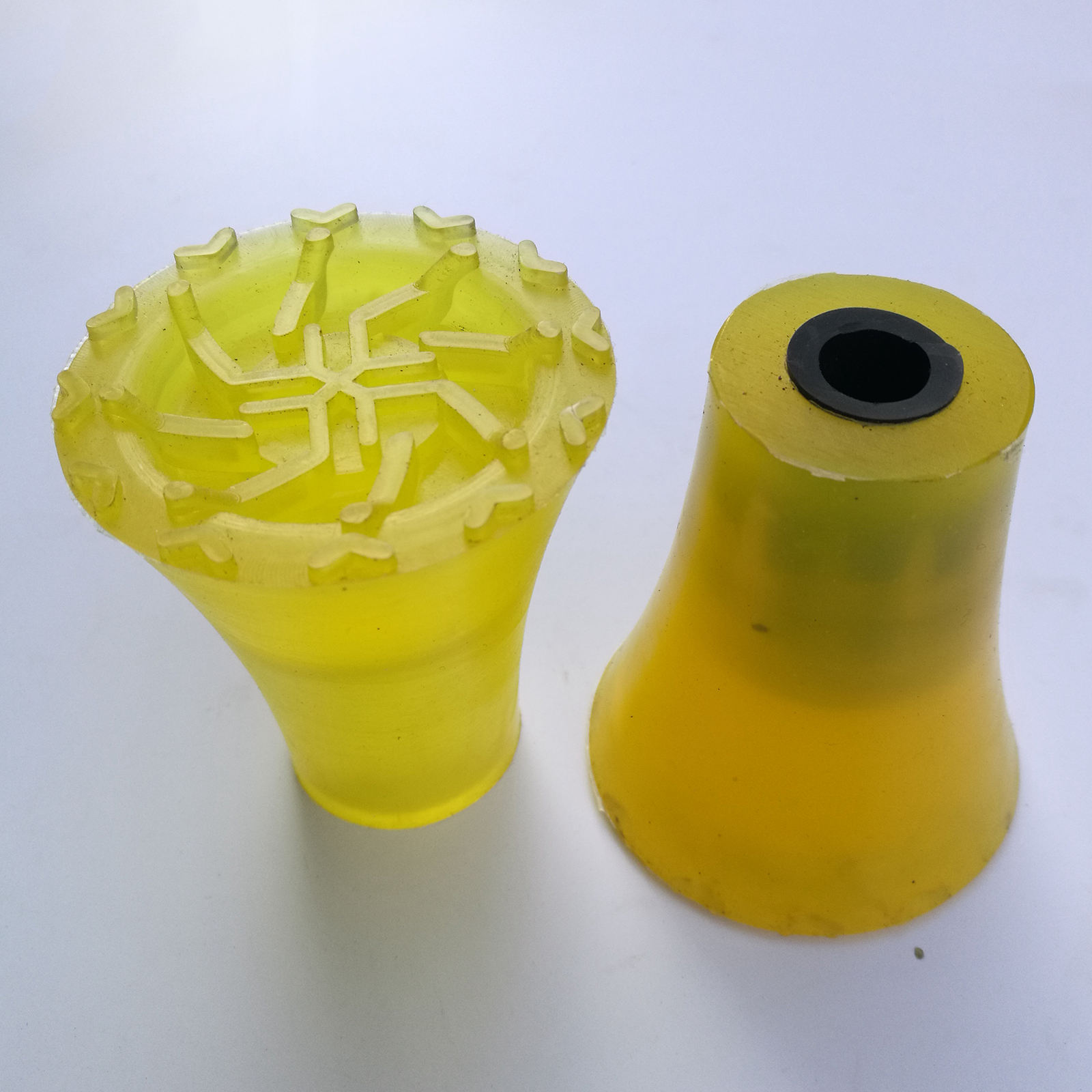 Crutch/Cane Rubber Tip - Rubber Replacement Foot Pad for Canes/Crutches Stable Engineered to Help The Joint Articulation