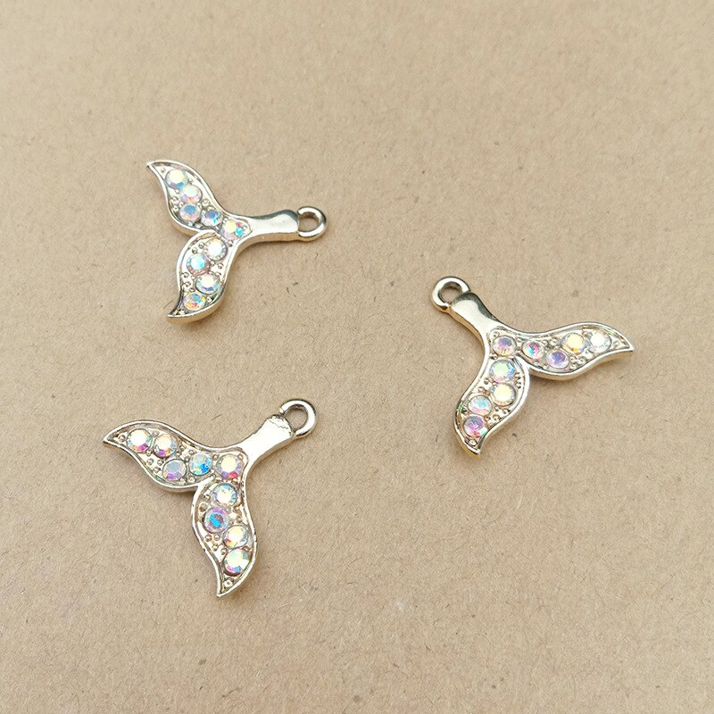 10 stücke Meerjungfrau Fischschwanz Reize Zubehör Emaille Anhänger für Dekoration Armbänder Halskette Ohrring KeyChain Schmuck Machen