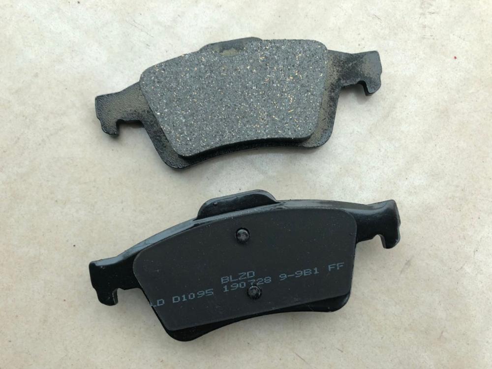 Front Brake pads set auto car PAD KIT-FR DISC BRAKE for FORD FOCUS1.6 Chevrolet CRUZE Automobile part