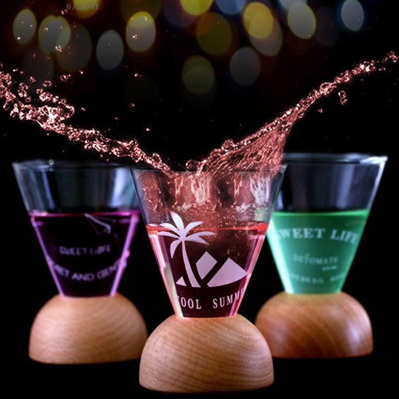 Kegel Glas Cocktail Kristallen Glazen Bar Saloon Party Martini Drinken Whisky Wodka Wijn Cup Met Houten Base Bar