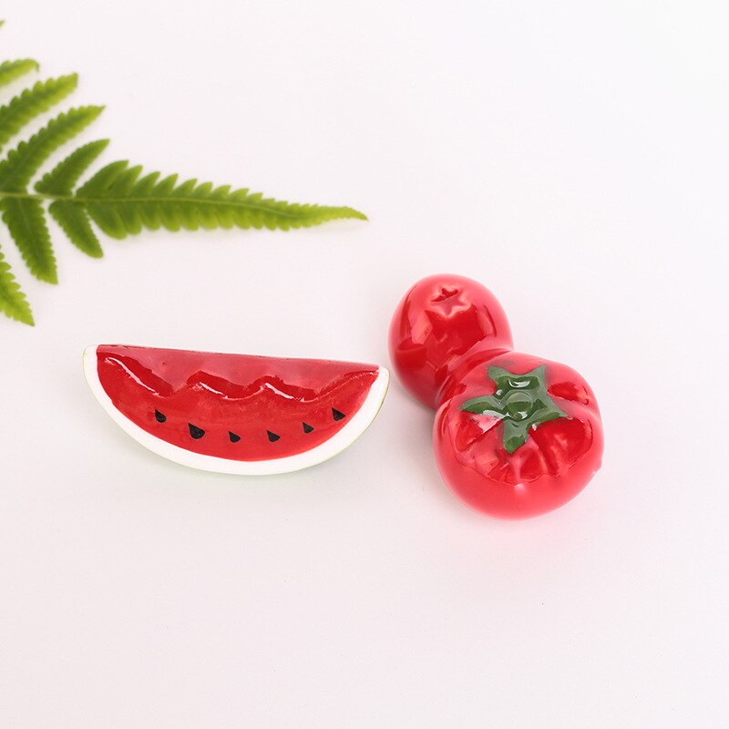 1 pc søte røde vannmelon / tomatkeramiske dekorative spisepinner holder stativ skje gaffel hvile kjøkken servise