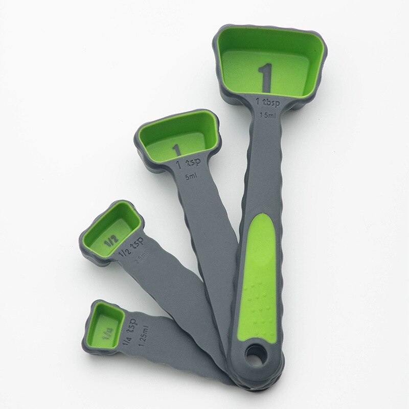 4pcs Measuring Cups And Measuring Spoon Scoop Plastic Handle Kitchen Measuring Tool Multi Purpose Spoons Cup Measuring: Green spoon