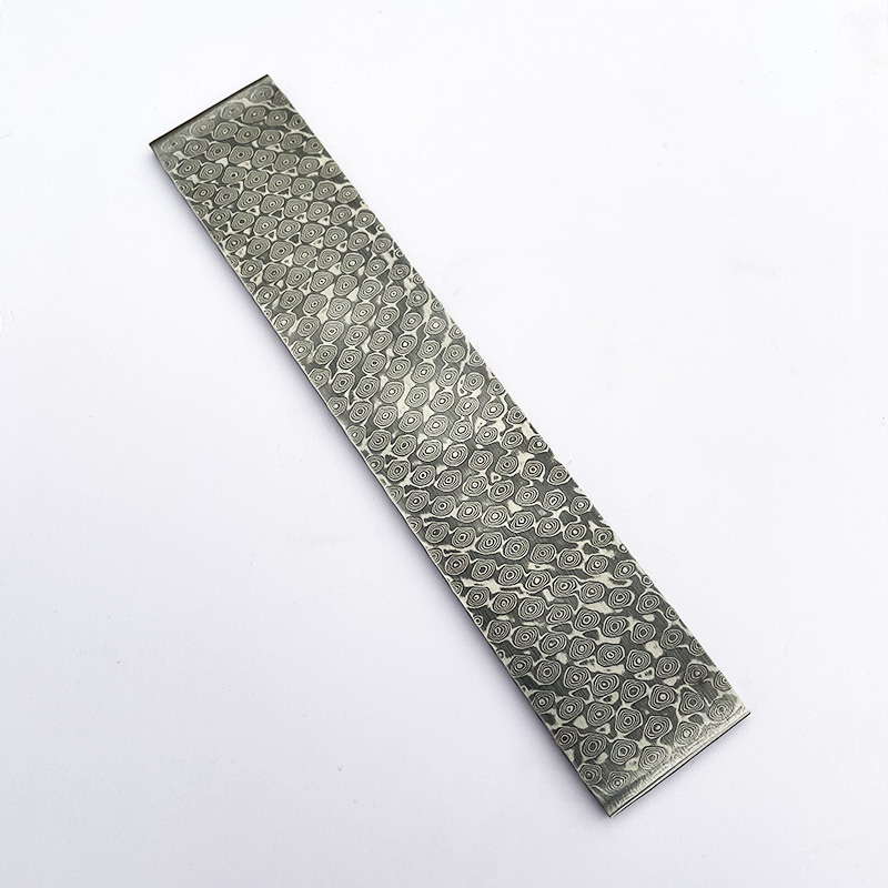 modèle VG10 Sandwich damas acier pour bricolage fabrication de couteaux exquis lame de couteau en acier inoxydable vierge a été traitement de la chaleur
