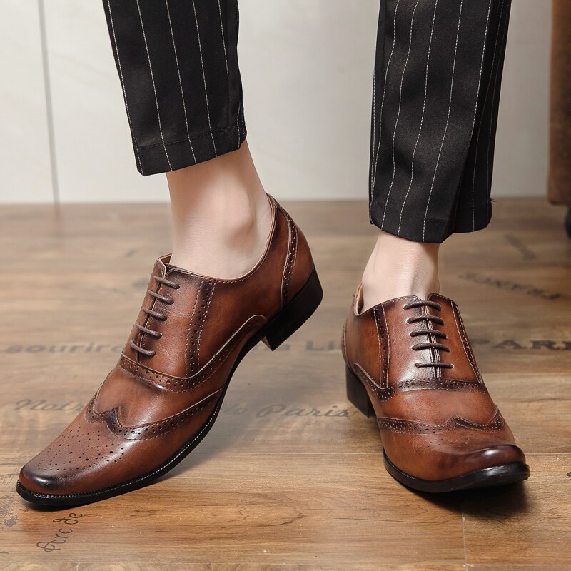 FIXSYS Mens Dress Shoes Pointed-toe Oxford Shoes Leather Brogue Shoes Classic Business Formal Shoes Man Wedding Shoes
