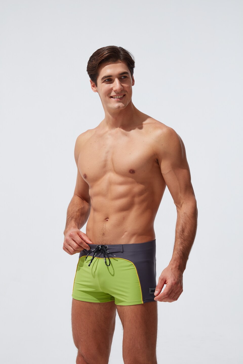 Europea y americana de los hombres bolsillo pantalones para playa y surf pantalones cortos deportes impermeable secado rápido natación Pantalones: Verde / XL