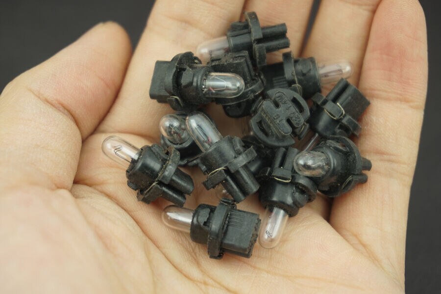 10Pcs Universele Auto 12V 1.4W T5 Instrument Panel Lampen & Houder