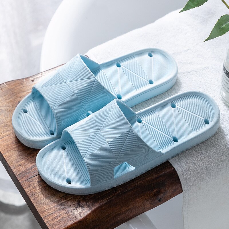 Tossut kylpyhuone kylpy vuotava tohveli nainen muovi hotelli pari miesten tossut talo tossut miesten kengät naisten kengät: Wathet / 36-37