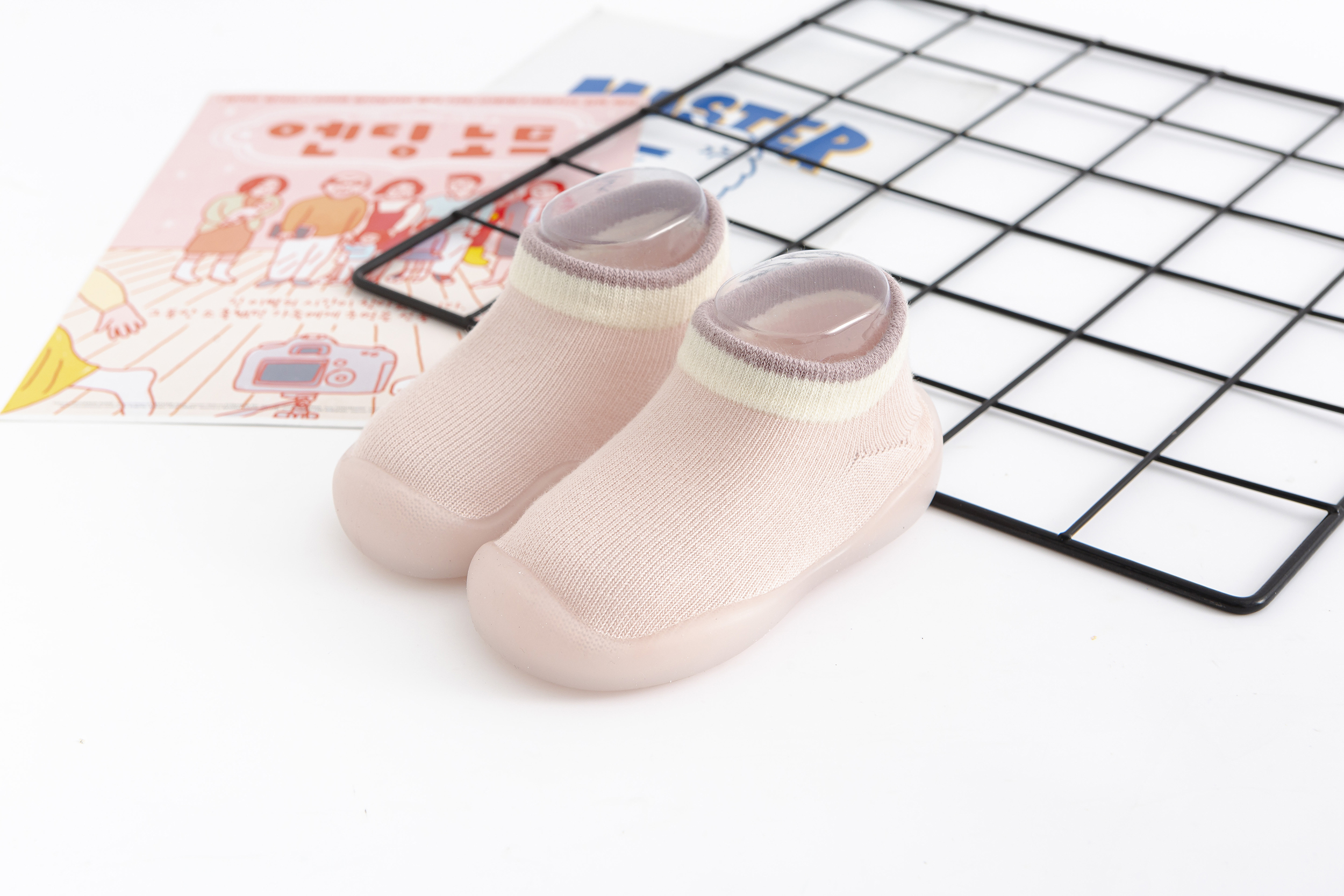 neonato ragazze primavera proprietà scarpe neonato bambino colore caramella scarpe da pavimento antiscivolo bambini unisex 0-3Y calzini di cotone scarpe: Colore rosa / 4.5