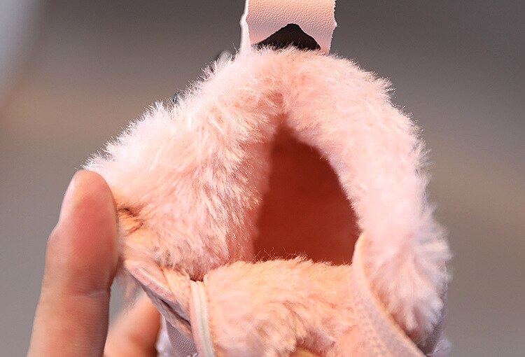 freundlicher Schuhe Winter Jungen Schnee Stiefel freundlicher Plüsch Warme Knöchel Martin Stiefel Puffer Schock Baby Mädchen Karikatur Kuh Sport schuhe