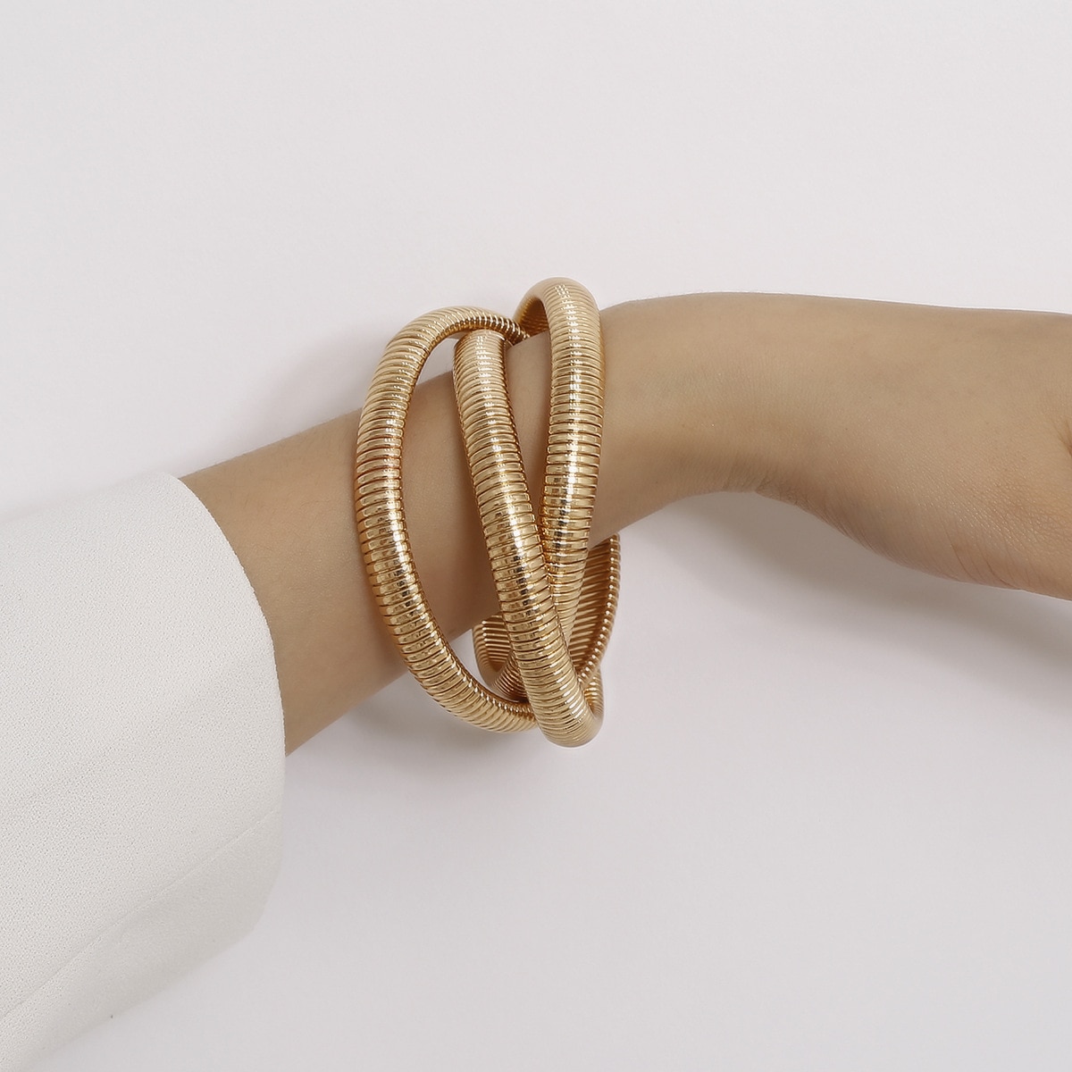 Goud Kleur Snake Kettingen Spiraal Twist Armbanden Voor Vrouwen Punk Stijl Mode-sieraden Dames Hand Ketting Armband Eenvoudige