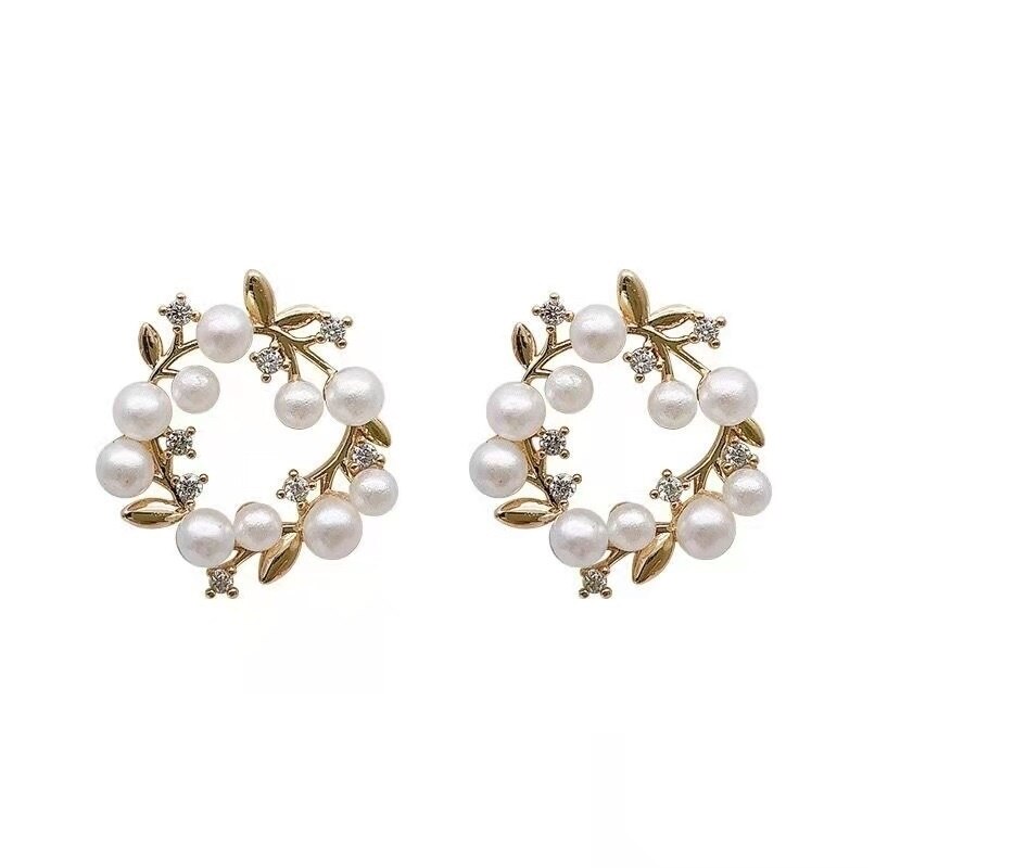 small fresh and lovely flower earrings crystal geometric earrings round pearl earrings Zircon Earrings