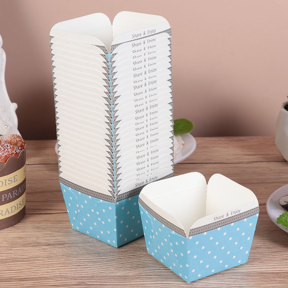 100pcs Paper Cupcake Cups Square Disposable Cake Cup Heat-resistant Dessert Bowls Mini Cake Box Party Supplies (Blue Dot)